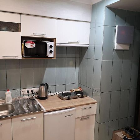Freedom Apartment On Bazarna Str リヴィウ エクステリア 写真