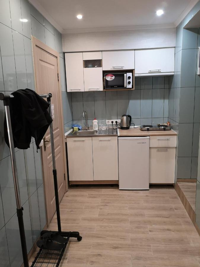 Freedom Apartment On Bazarna Str リヴィウ エクステリア 写真